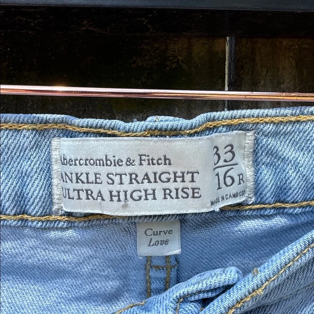 Abercrombie & Fitch ultra high rise ankle straight jeans, raw hem, size 16R